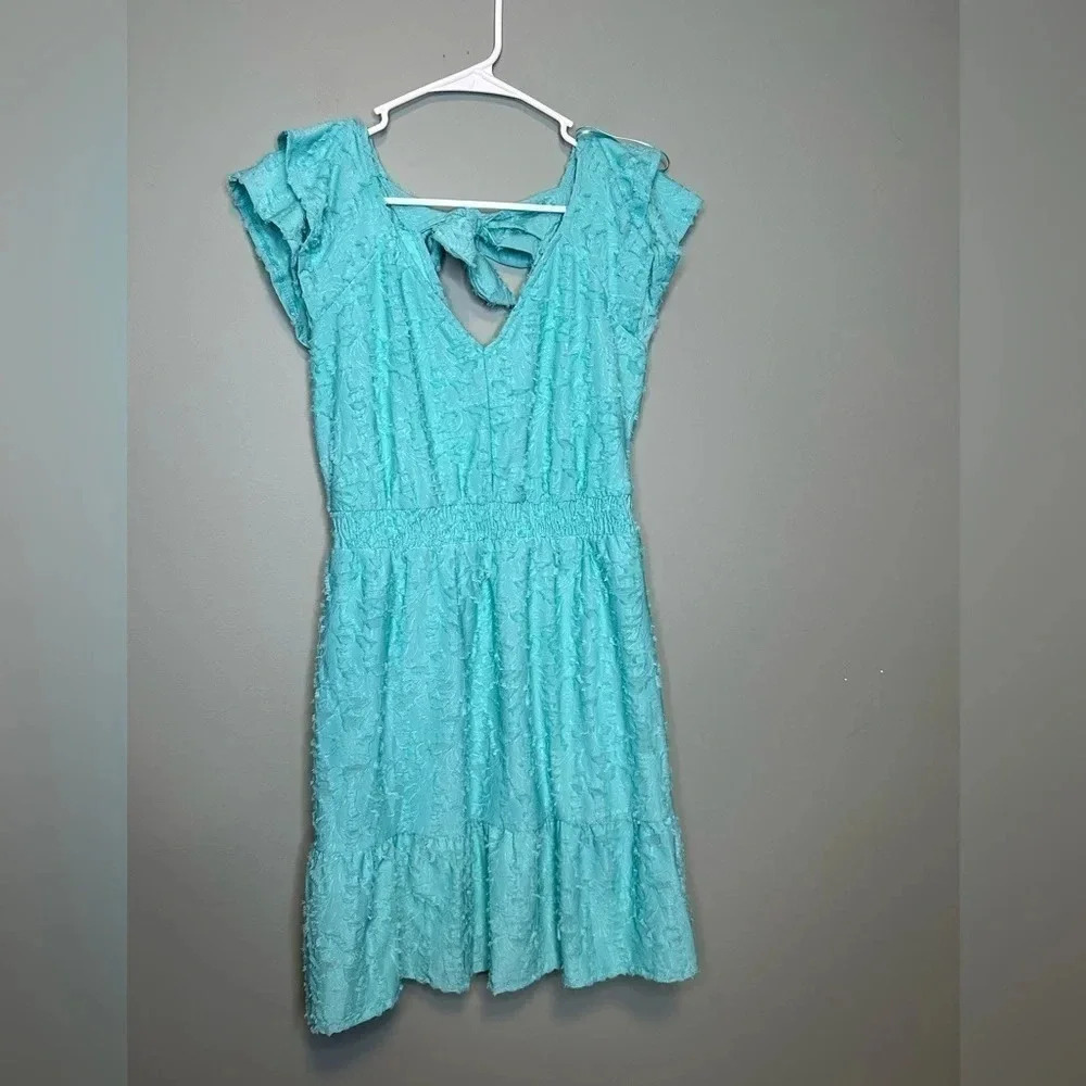 Lauren Conrad short sleeve tie back dress